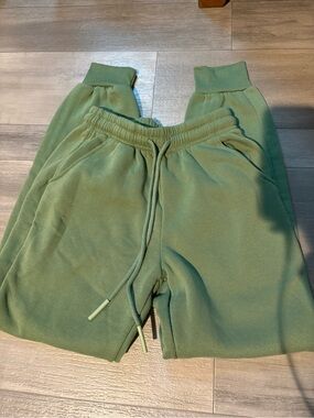 Kids Olive Green Drawstring Sweatpants
